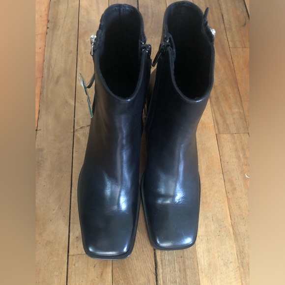 NWT Simons leather ankle boots with square toe- size 36 - Picture 6 of 8